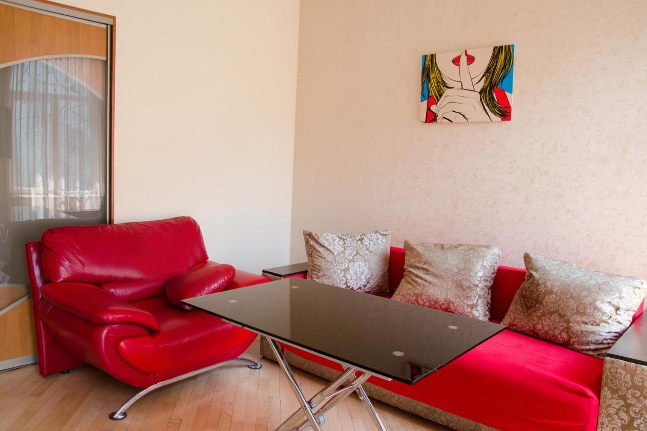 Svobody Avenue Apartment Lviv Exteriör bild